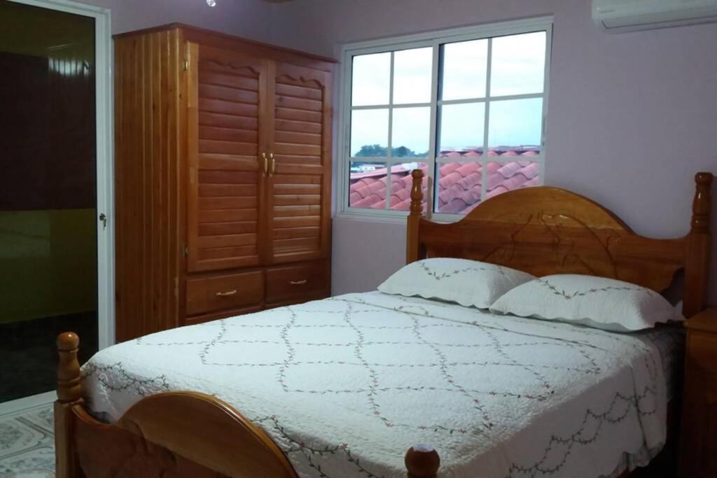 Urania House Villa โบกัสทาวน์ ภายนอก รูปภาพ
