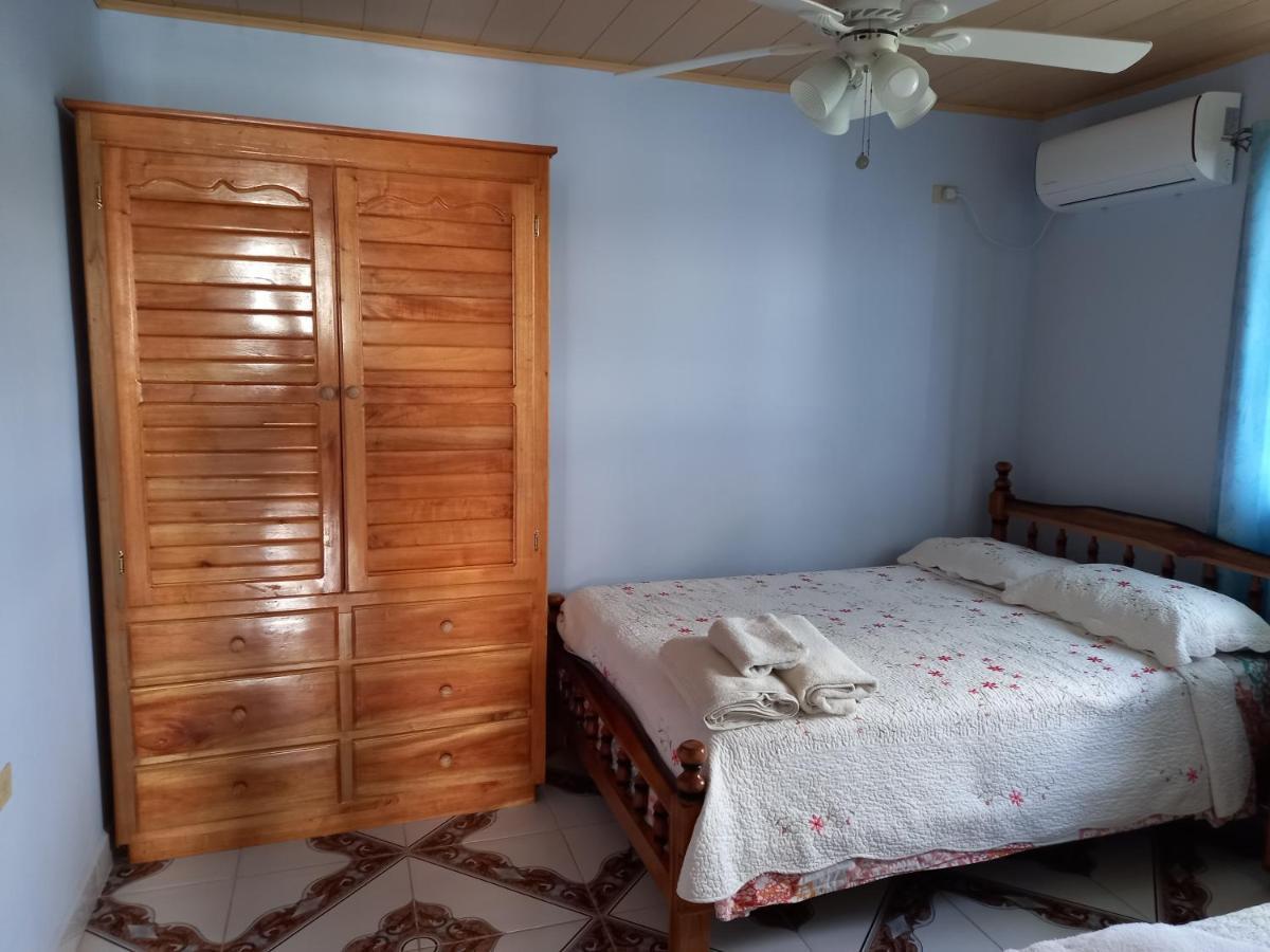 Urania House Villa โบกัสทาวน์ ภายนอก รูปภาพ